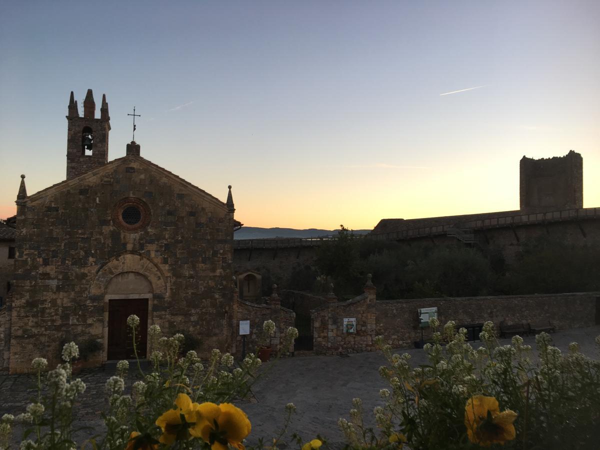 B&B In Piazza Monteriggioni Kültér fotó