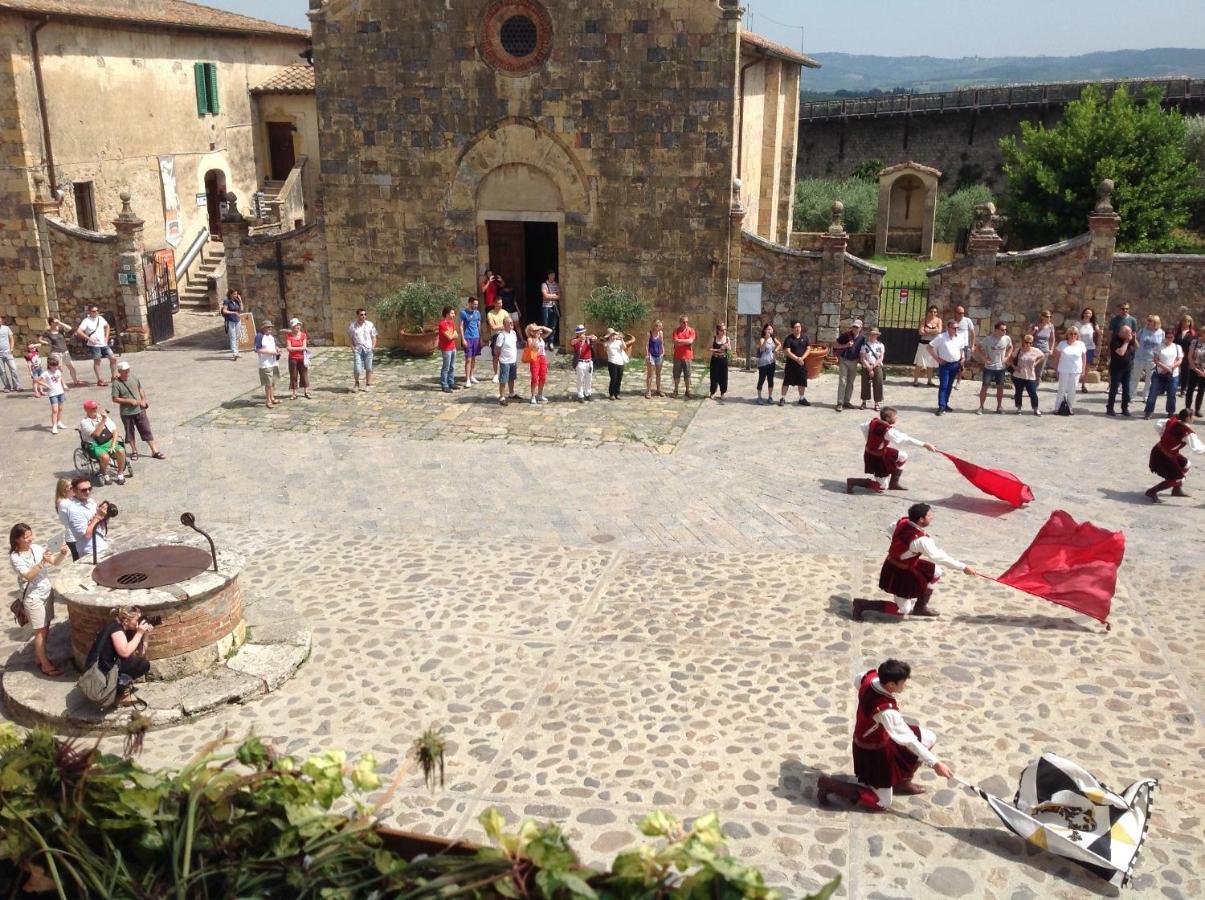 B&B In Piazza Monteriggioni Kültér fotó